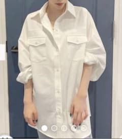 GYDA オーバーサイズシャツ ホワイト　フリーサイズのサムネイル