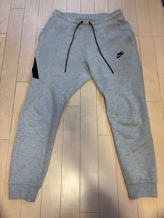 【廃盤モデル】NIKE テックフリースのサムネイル