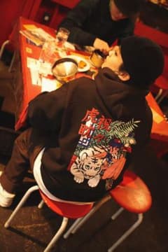 9090 虎視眈々のサムネイル