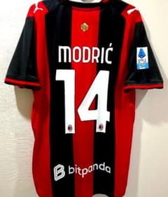 【美品】モドリッチ ACミラン 26/27 1st 14番ユニフォームパッチ付のサムネイル