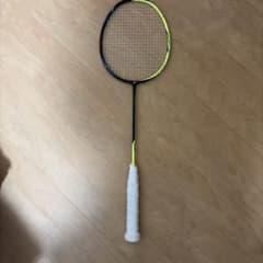 バドミントンラケット ブラック/イエロー バドミントンラケット ブラック・イエロー - メルカリ