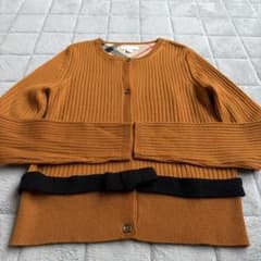 s*u様 美品 BURBERRY メリノウール カーディガン レディースS相当のサムネイル
