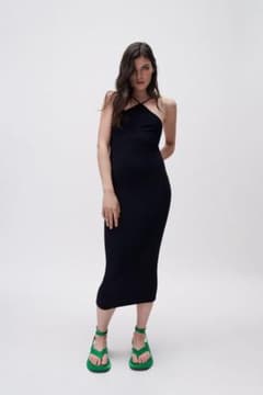 ZARA ベーシックホルタードレス　キャミワンピースのサムネイル