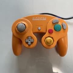 Nintendo GameCube コントローラー スパイスオレンジのサムネイル