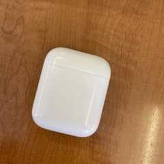 Apple AirPods 充電ケースのみのサムネイル