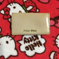 miumiu キーケース更に値下げしました！のサムネイル