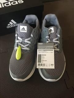 adidas ランニングシューズのサムネイル