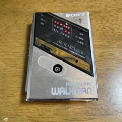 ジャンク品　SONY WALKMAN WM-F202 ソニーウォークマンのサムネイル