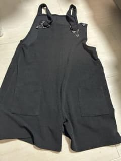ブラック サロペット ショート丈のサムネイル