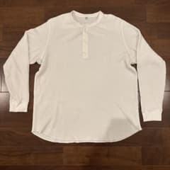 早い者勝ち!! UNIQLO ヘンリーネック長袖カットソー XL ホワイトのサムネイル