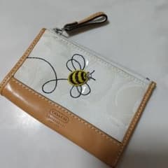 コーチ 蜂 刺繍 コインケース シグネチャー ミツバチ - メルカリ