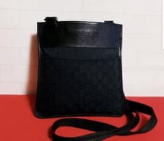 《美品♪正規品》GUCCIグッチショルダーバッグ/BLK/ユニセックス/GG総柄のサムネイル