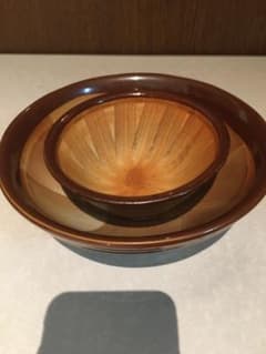 すり鉢二個のサムネイル