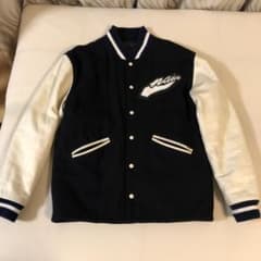 ナイーブ スタジャンのサムネイル
