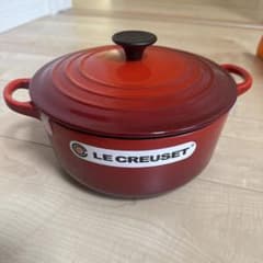 LE CREUSET 両手鍋 レッド - メルカリ