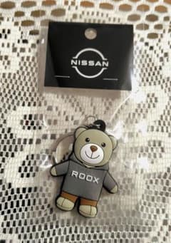 ゆ*き様 【非売品・新品未使用】日産オリジナル ROOX ルークス　くま　ぬいぐ 非売品・新品未使用】日産ルークス テディベアキーホルダー - メルカリ