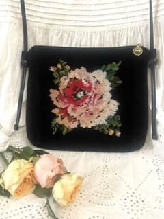 ★美品★FEILERフェイラー　ショルダーバッグ　クラシックなローズ柄　ブラックのサムネイル