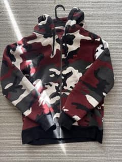 諸星様専用 Supreme カモフラージュ パーカーのサムネイル