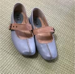 フラット靴のサムネイル