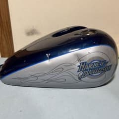 ハーレーダビッドソン用　タンク バイクハーレーダビッドソン純正タンク - メルカリ