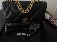CHANELフラップバッグ シャネル19 マトラッセ 2WAYハンドバッグのサムネイル
