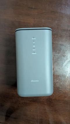 ジャンク】docomo home 5G HR02 本体 - メルカリ
