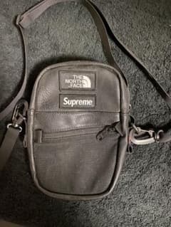 supreme、ノースフェイス。値下げしました‼︎のサムネイル