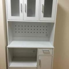 食器棚のサムネイル
