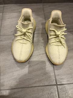 Yeezy Boost 350 V2 Butterのサムネイル