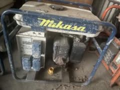 三笠産業　高周波エンジン発電機 バイブレーター エンジンゼネレーターのサムネイル