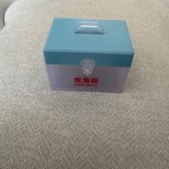ガチャガチャミニチュア 救急箱 FIRST AID KIT 小物入れのサムネイル