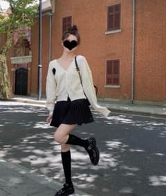 カーディガン　ハート　ニット　レディース　韓国ファッション　Mサイズのサムネイル