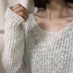 萌え袖 ニット トップスのサムネイル