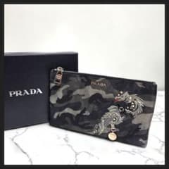 PRADA テスートタトゥー ナイロンポーチ ドラゴン カモフラージュ 箱入 PRADA テスートタトゥー ナイロンポーチ ドラゴン カモフラージュ 箱入