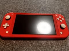 Nintendo Switch Lite コーラル　純正充電器のサムネイル