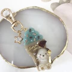 チョコミントアイスキーホルダー わんこ 犬 レジン ハンドメイド
