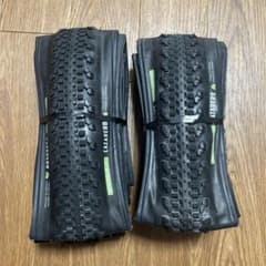 T*H様 SOMA Cazadero 700C x 42mm タイヤ 2本セットのサムネイル