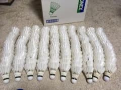 中古YONEXシャトル130球のサムネイル