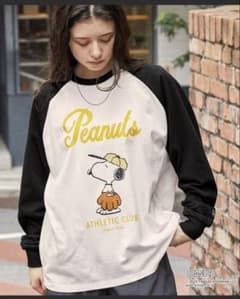 新品☆未使用　PEANUTS スヌーピー Tシャツ タグ付きのサムネイル