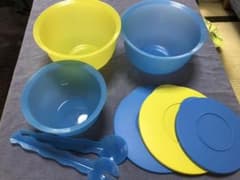 タッパーウエア　ボール3個トングセットのサムネイル