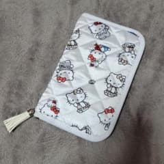 ニーナミュウ⭐マルチケース⭐通帳ケース⭐キティのサムネイル