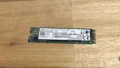 Micron 1100 256GB M.2 2280 SSD 本体のサムネイル