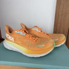 HOKA ホカ クリフトン9 ワイド オレンジ スニーカー 28.5cm - メルカリ