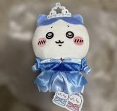 ちいかわ　プリンセス誕生日ぬいぐるみ　ハチワレ　タグ付きのサムネイル