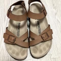 BIRKENSTOCK ブラウンサンダル - メルカリ