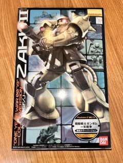 BANDAI ZAKU II プラモデルのサムネイル