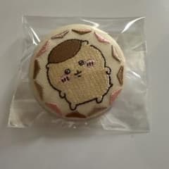 ちいかわ刺繍缶バッジ　くりまんじゅうのサムネイル