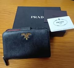 良品　プラダ　L字ファスナー　二つ折り財布　金ロゴ　ネイビー　サフィアーノレザー 良品 プラダ L字ファスナー 二つ折り財布 金ロゴ ネイビー