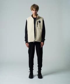 今期モデル カナダグース　フリース　ボア　ダウンベスト　M リバーシブル 近代モデル カナダグース フリース ボア ダウンベスト M リバーシブル