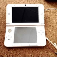 【ジャンク品】3DSLLホワイトのサムネイル